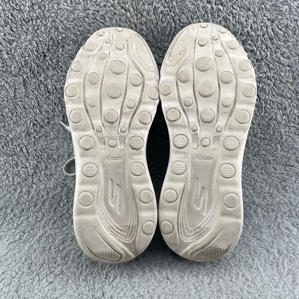 Skechers Ultra Go Run Shoes Womens‎ 9.5 Gray Sneaker Sportswear Training Jogging